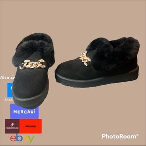 Rouge Size 10 Black Fluffy Baddie Boots with silver and gold Chain